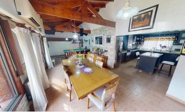 Casa en venta - 4 dormitorios 3 baños - quincho pileta parrilla - 1500mts2 - Tortuguitas