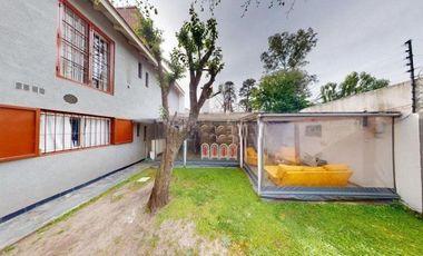 Casa en venta - 4 dormitorios 3 baños - quincho pileta parrilla - 1500mts2 - Tortuguitas