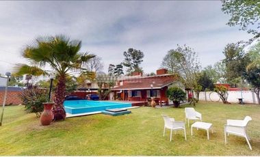 Casa en venta - 4 dormitorios 3 baños - quincho pileta parrilla - 1500mts2 - Tortuguitas