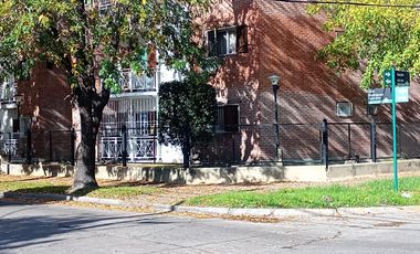 PH en venta - 2 Dormitorios 1 Baño - 52Mts2 - Monte Grande