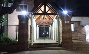 PH en venta - 2 Dormitorios 1 Baño - 52Mts2 - Monte Grande