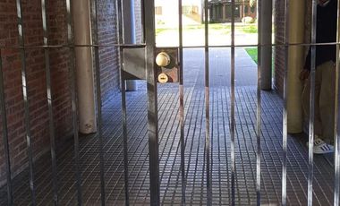 PH en venta - 2 Dormitorios 1 Baño - 52Mts2 - Monte Grande