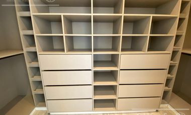 Casa en venta en Barrio Los Troncos en una planta con 3 dormitorios. Berazategui. Toma permuta.