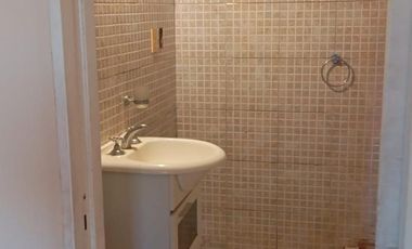 Casa en venta - 3 Dormitorios 1 Baño - Cañuelas