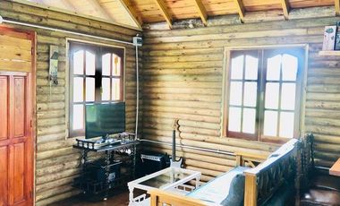 CASA ESTILO CABAÑA EN LA CALETA