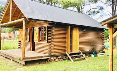 CASA ESTILO CABAÑA EN LA CALETA