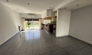 Casa en barrio El Mirador