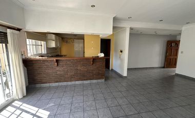 Casa en barrio El Mirador