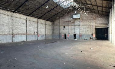 Venta Depósito de 750 m2 cubiertos en Sarandi