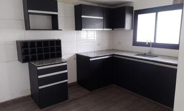 Casa en venta - 3 dormitorios 1 baño - 200mts2  - Florencio Varela