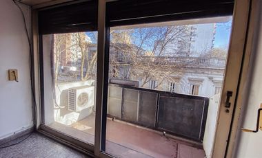 Departamento en venta - 2 dormitorios 1 baño - 70mts2 - La Plata