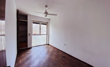 Departamento en venta - 2 dormitorios 1 baño - 70mts2 - La Plata