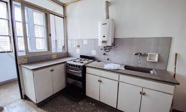 Departamento en venta - 2 dormitorios 1 baño - 70mts2 - La Plata