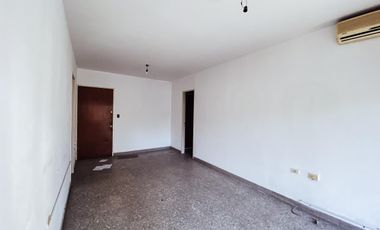 Departamento en venta - 2 dormitorios 1 baño - 70mts2 - La Plata