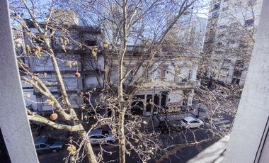 Departamento en venta - 2 dormitorios 1 baño - 70mts2 - La Plata