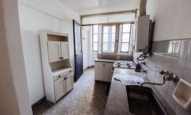 Departamento en venta - 2 dormitorios 1 baño - 70mts2 - La Plata