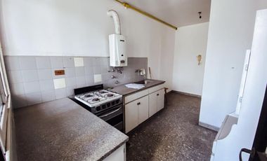 Departamento en venta - 2 dormitorios 1 baño - 70mts2 - La Plata