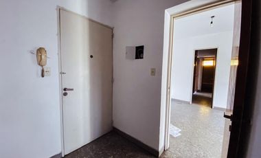 Departamento en venta - 2 dormitorios 1 baño - 70mts2 - La Plata