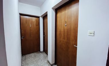 Departamento en venta - 2 dormitorios 1 baño - 70mts2 - La Plata
