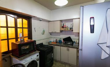 Ph en venta - 3 dormitorios 1 baño - 69mts2 cubiertos - Lomas Del Mirador