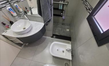 Casa en venta - 3 Dormitorios 2 Baños - Oficinas - Cochera - 416Mts2 - Saladillo