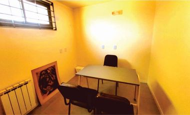 Casa en venta - 3 Dormitorios 2 Baños - Oficinas - Cochera - 416Mts2 - Saladillo