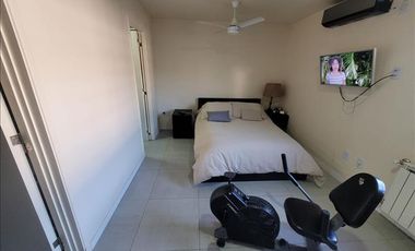 Casa en venta - 3 Dormitorios 2 Baños - Oficinas - Cochera - 416Mts2 - Saladillo