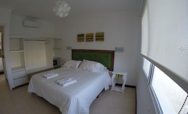 Casa en venta - 2 dormitorios 1 baño - balcon - 65mts2 - Villa Gesell