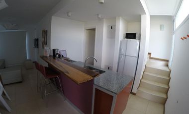 Casa en venta - 2 dormitorios 1 baño - balcon - 65mts2 - Villa Gesell