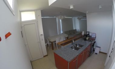 Casa en venta - 2 dormitorios 1 baño - balcon - 65mts2 - Villa Gesell