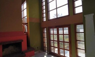 Casa en venta - 5 habitaciones 5 baños - 3 cocheras  - 480mts2 - Mar De Ajo