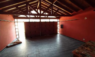 Casa en venta - 5 habitaciones 5 baños - 3 cocheras  - 480mts2 - Mar De Ajo