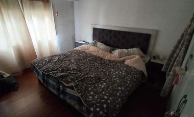 Casa en venta - 2 dormitorios 1 baño - 120mts2 - Lanús