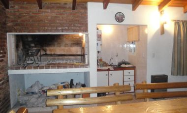 Casa en venta - 3 Dormitorios 2 Baños - 125 mts2 - 9 De Julio