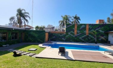 Casa en venta - 2 dormitorios 1 baño  -  patio pileta parrilla - 900mts2- Florencio Varela