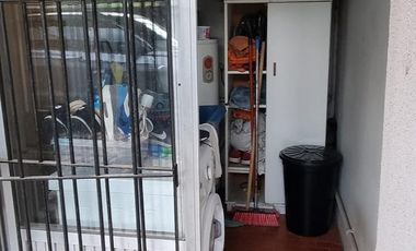 Casa en venta - 2 dormitorios 1 baño  -  patio pileta parrilla - 900mts2- Florencio Varela