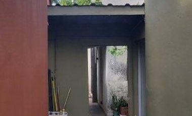 Casa en venta - 4 dormitorios 2 baños - patio - 130 mts2 - Luis Guillon