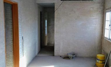 Casa en venta - 4 dormitorios 2 baños - patio - 130 mts2 - Luis Guillon