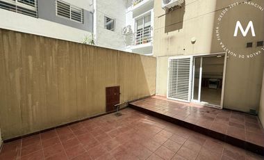 Departamento en venta de 2 ambientes con patio - Villa Ballester Centro
