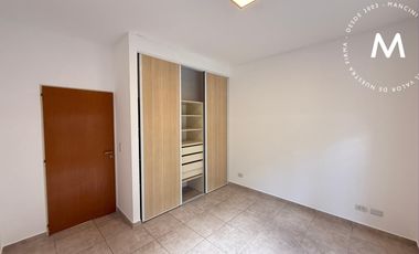 Departamento en venta de 2 ambientes con patio - Villa Ballester Centro