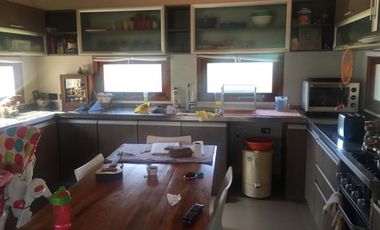 Casa quinta en venta - 2 dormitorios 1 baño - 120mts2  - Chivilcoy