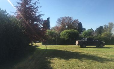 Casa quinta en venta - 2 dormitorios 1 baño - 120mts2  - Chivilcoy