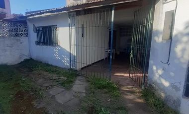 Casa en venta - 2 dormitorios 2 baños - 200mts2 totales - San Clemente Del Tuyú