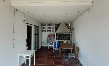 Casa en venta - 2 dormitorios 2 baños - 200mts2 totales - San Clemente Del Tuyú
