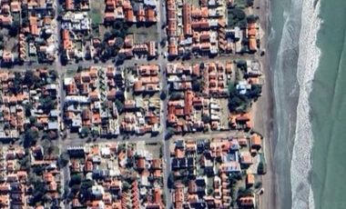 Casa y departamentos en venta  - 10 dormitorios 12 baños - 450mts2  - Mar Del Tuyu