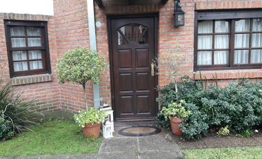 Clásico Chalet en Adrogué