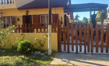 Duplex en venta - 3 dormitorios 2 baños - 95mts2- Mar Del Tuyu