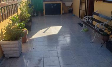 Duplex en venta - 3 dormitorios 2 baños - 95mts2- Mar Del Tuyu