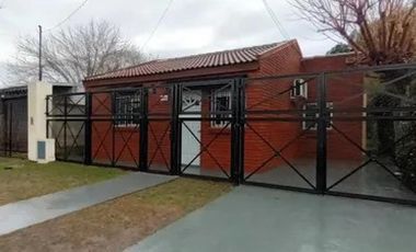 Casa en venta - 3 Dormitorios 1 Baño - Alejandro Korn