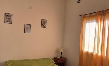 Casa en venta - 3 Dormitorios 1 Baño - Costa del Este